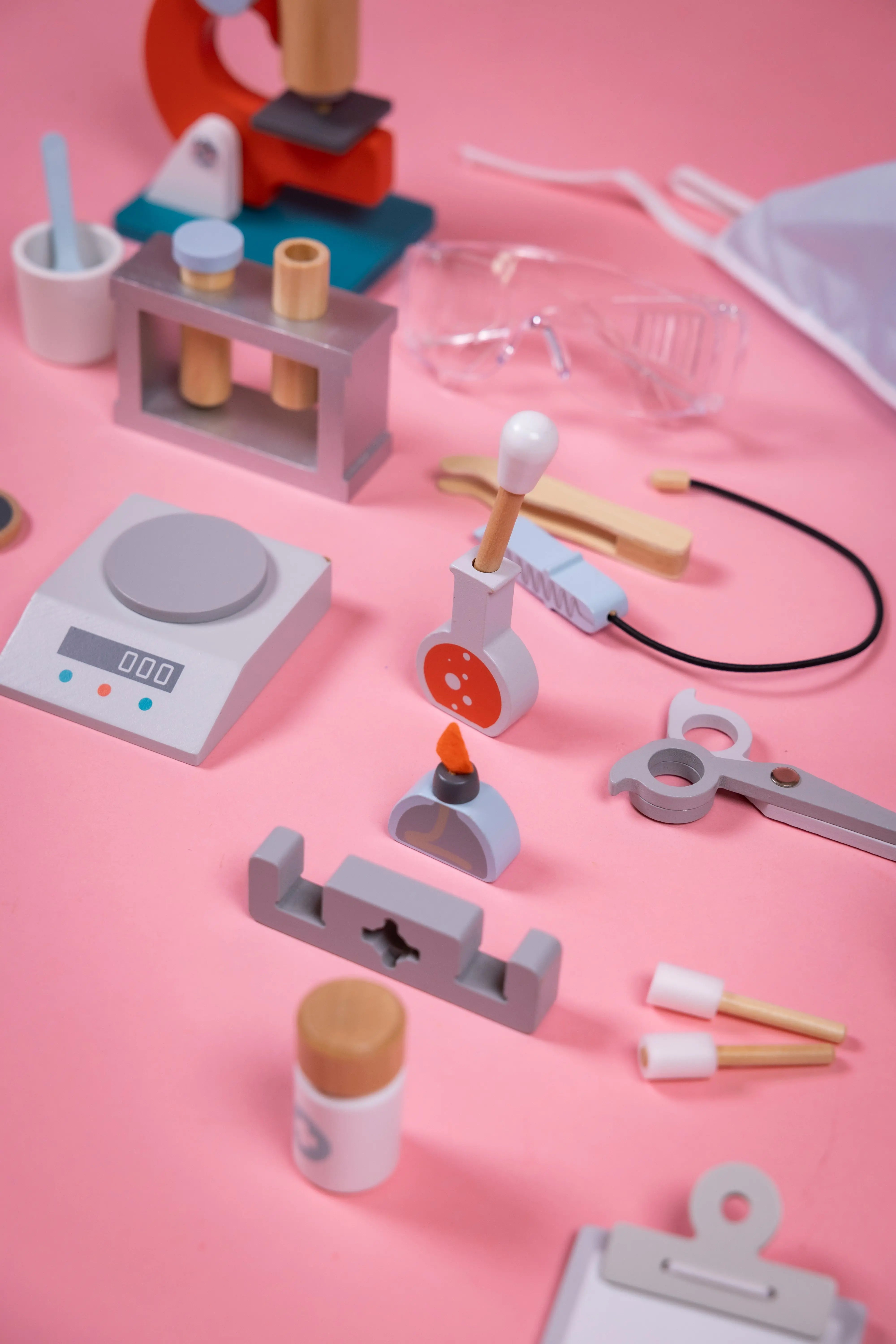Toy Forge Lab Untitled Nov21_21:11 - Eduspark Toys